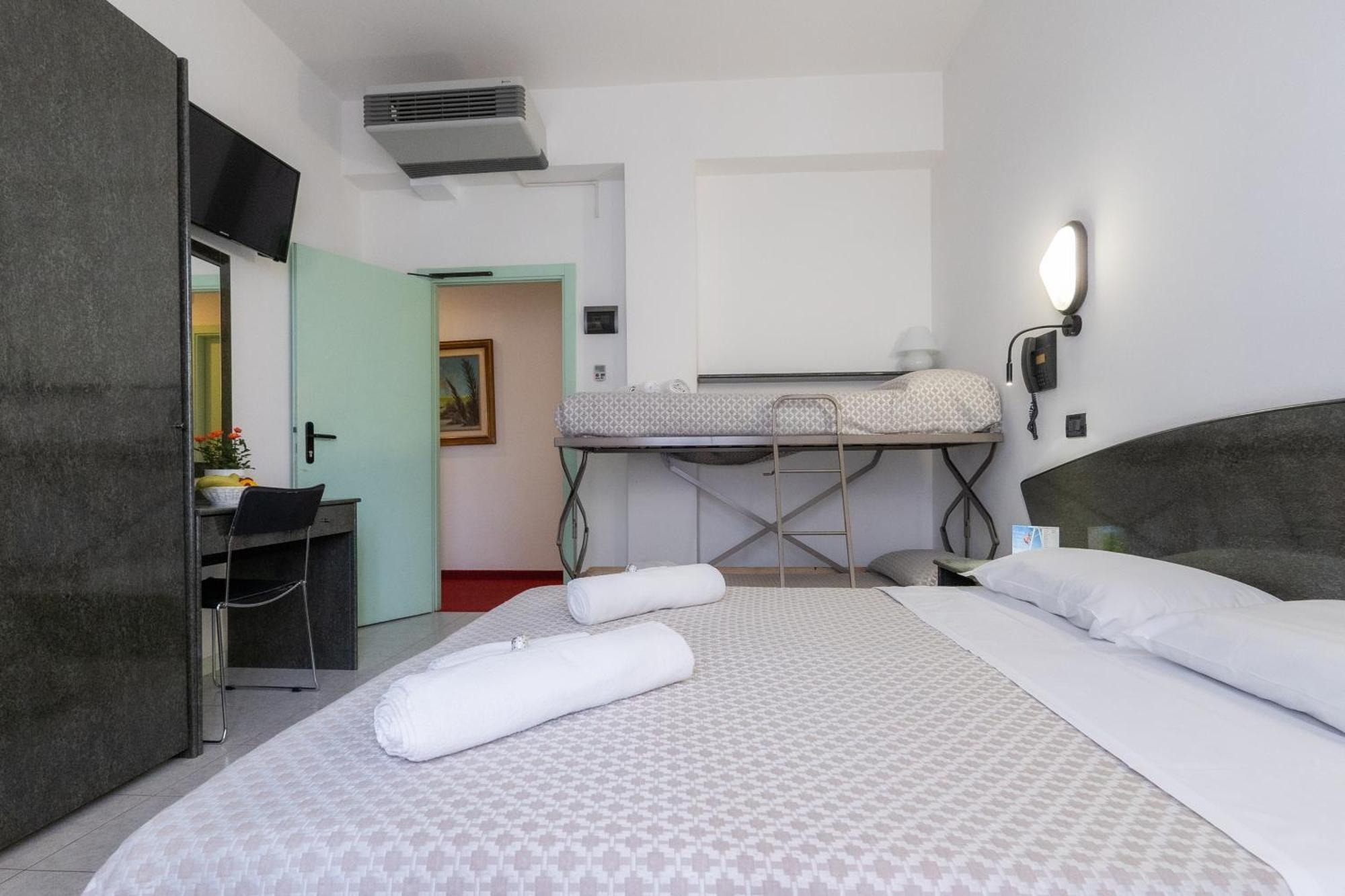 Hotel Nobel Rimini Dış mekan fotoğraf