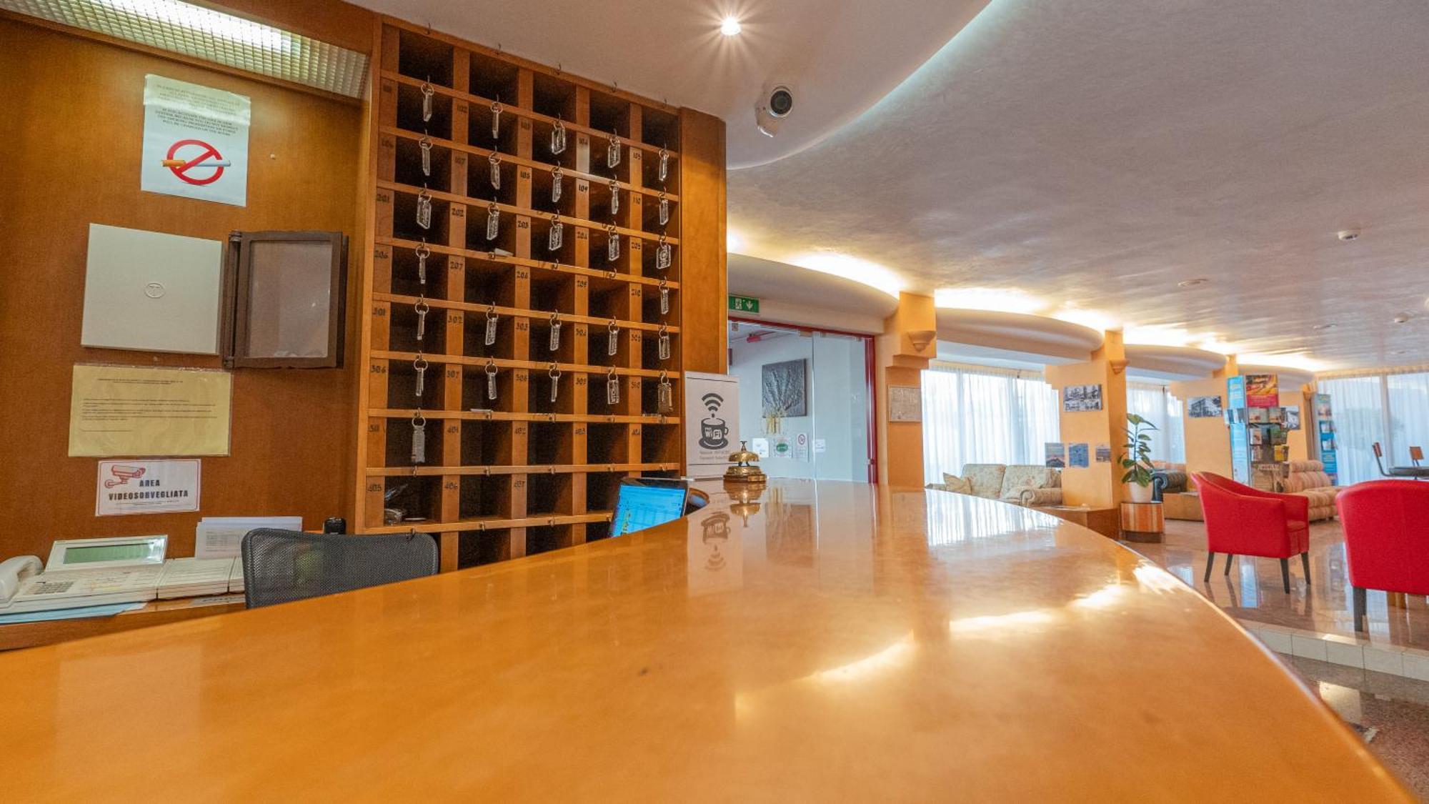 Hotel Nobel Rimini Dış mekan fotoğraf