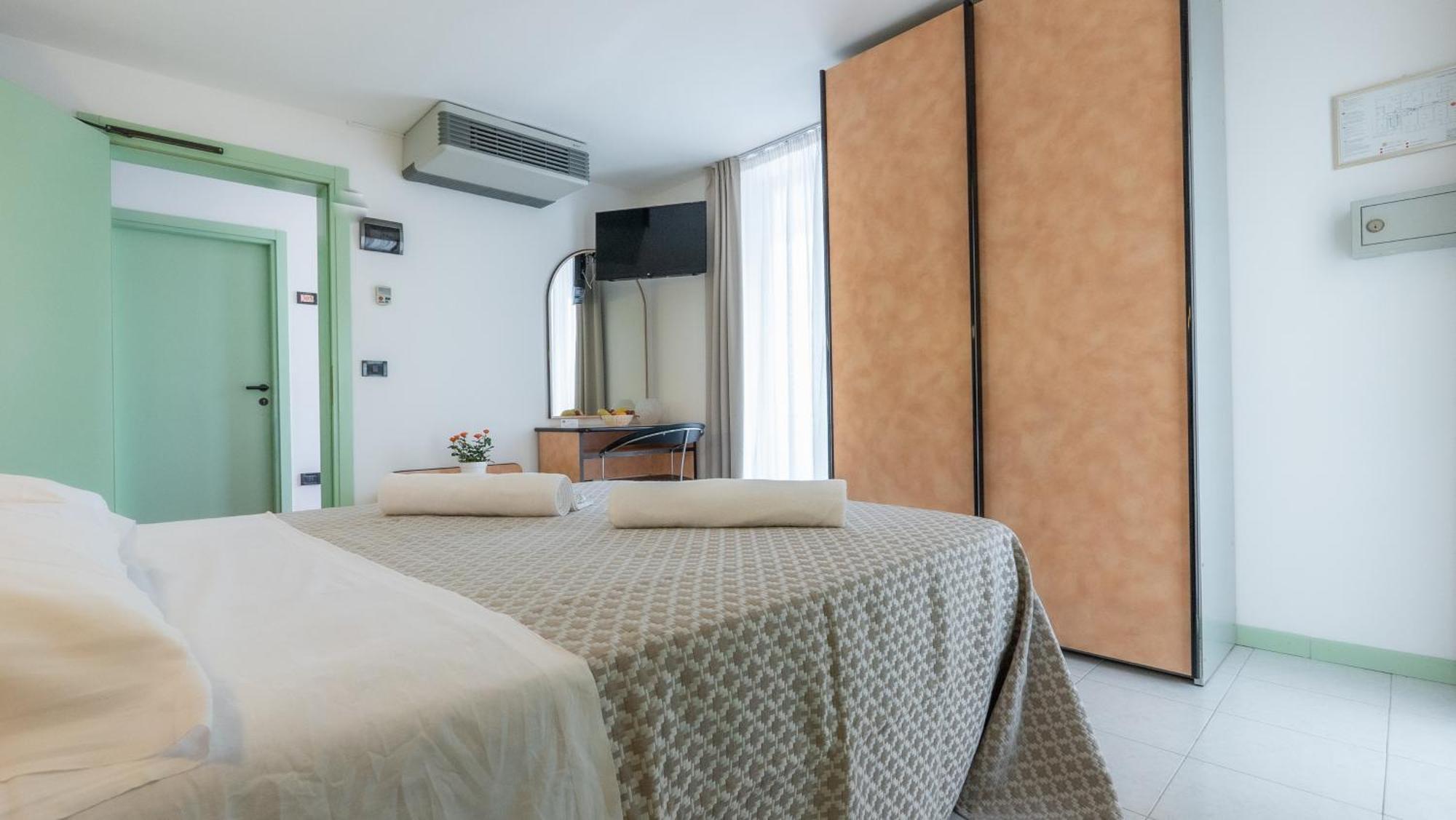 Hotel Nobel Rimini Dış mekan fotoğraf