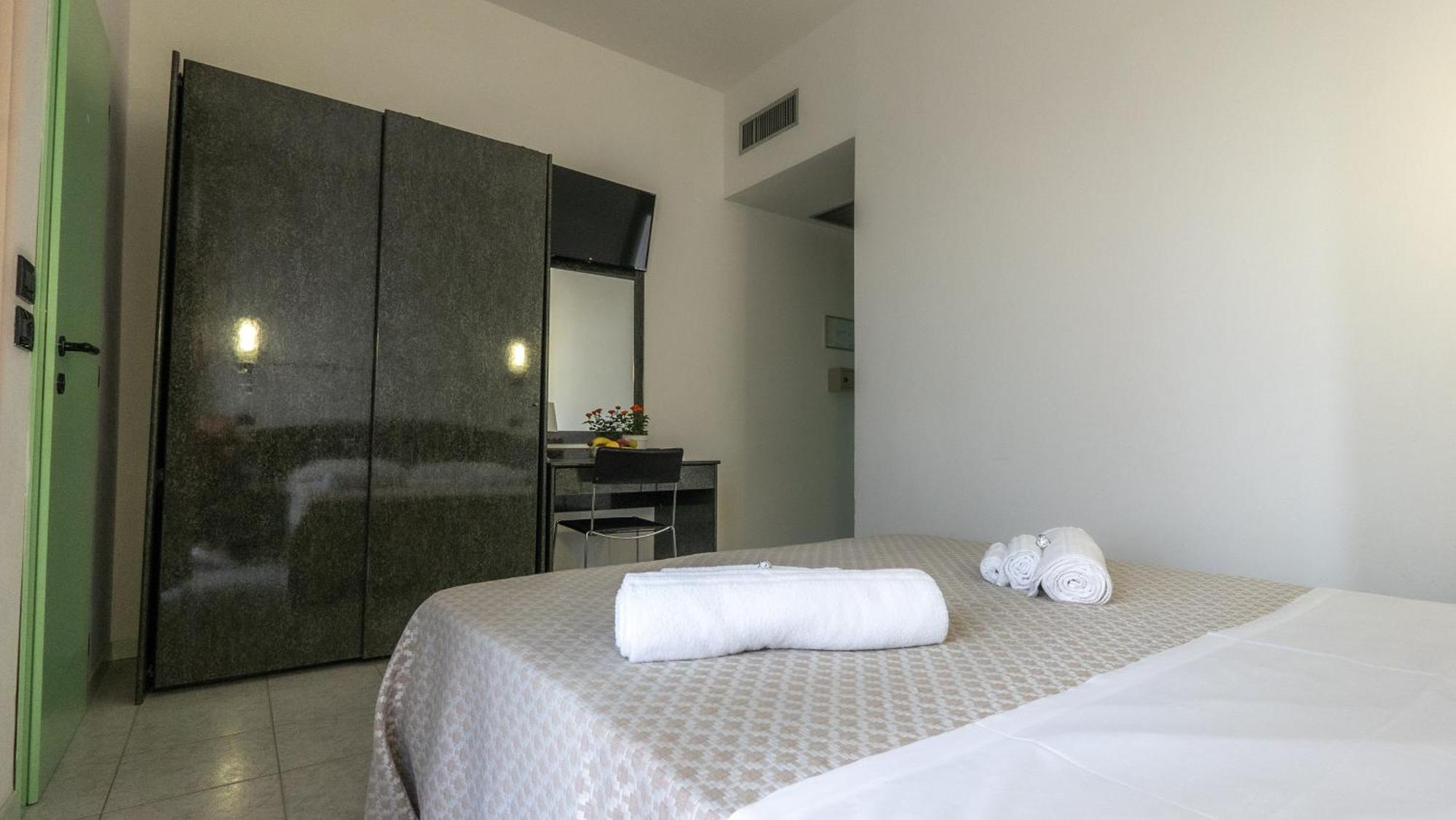 Hotel Nobel Rimini Dış mekan fotoğraf